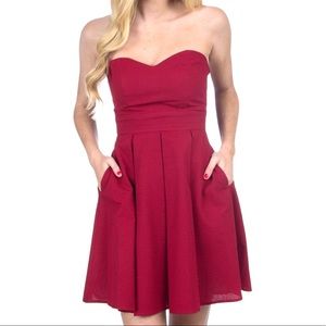 LAUREN JAMES Corbin Red Strapless Seersucker Sundress with Pockets